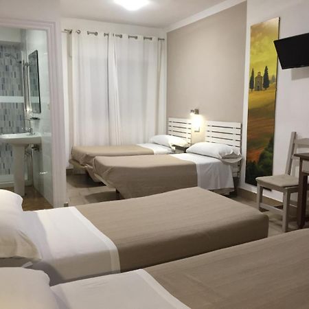 Hostal Puerto Beach Motril Esterno foto