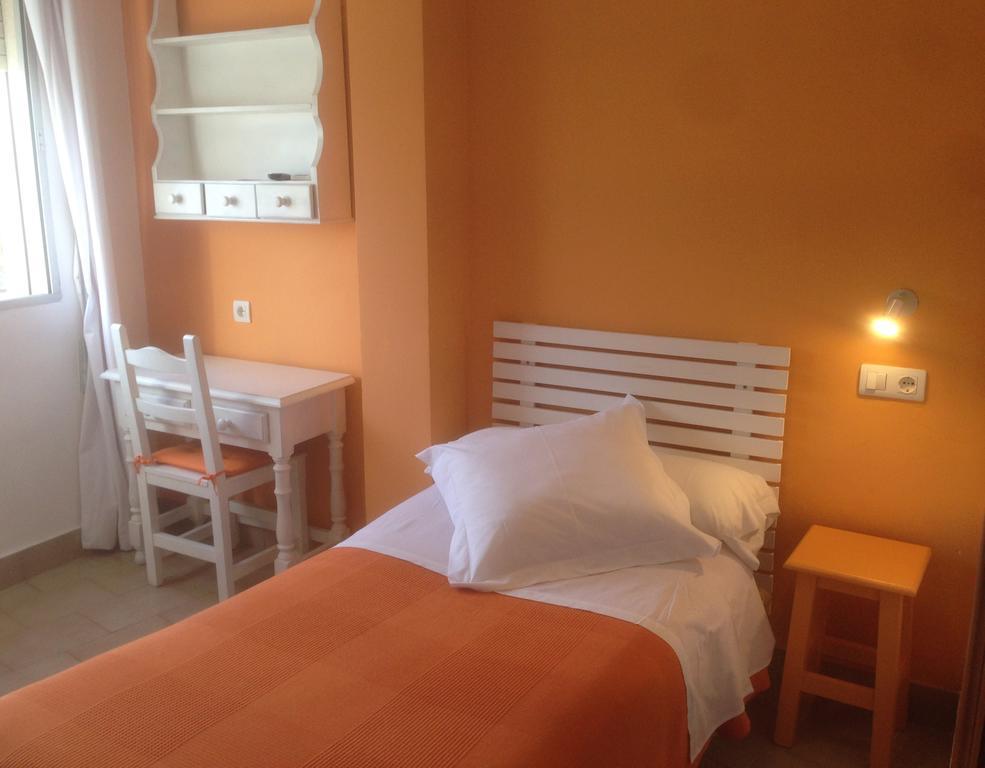 Hostal Puerto Beach Motril Esterno foto